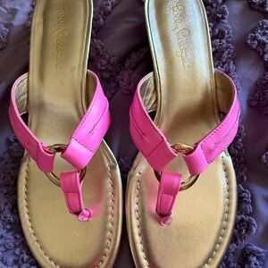 NWOT Lilly Pulitzer Vibrant Pink and Gold Sandals